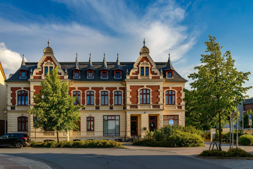 Steve Damei Gaping teilt mit seinen Kunden die Liebe zu Denkmalimmobilien, weshalb er sich auf deren energetische Sanierung spezialisiert hat.